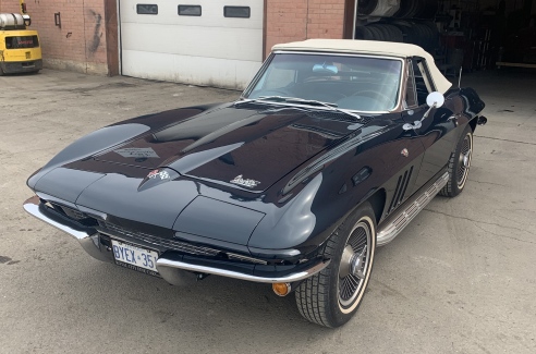 1966 Corvette original Laguna Blue paint